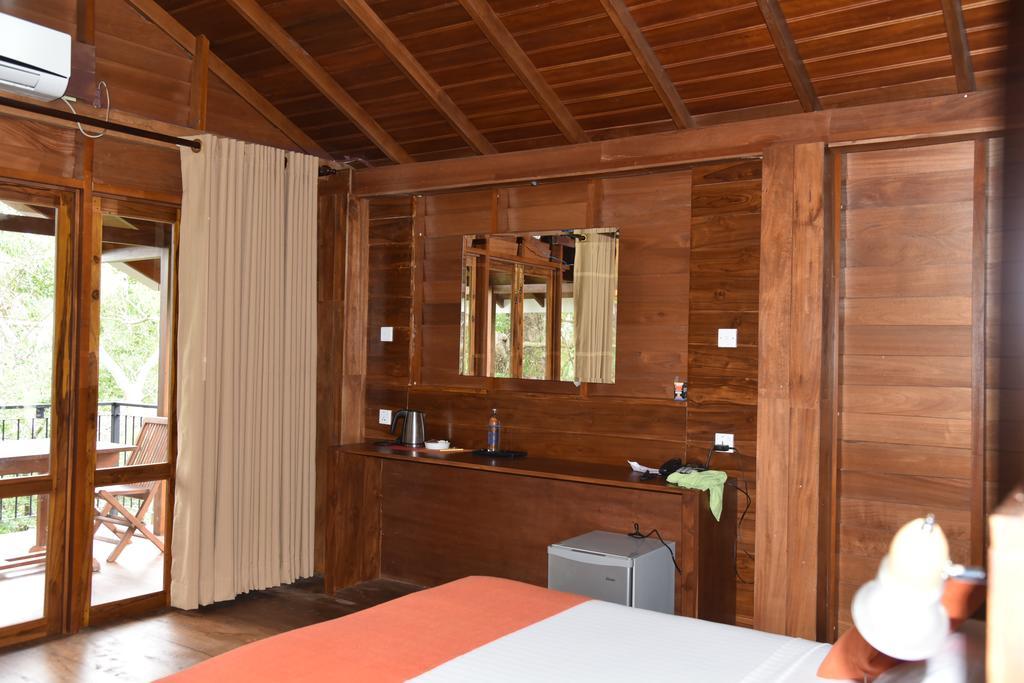 Wilpattu Tree House Bed & Breakfast Nochchiyagama Exterior photo