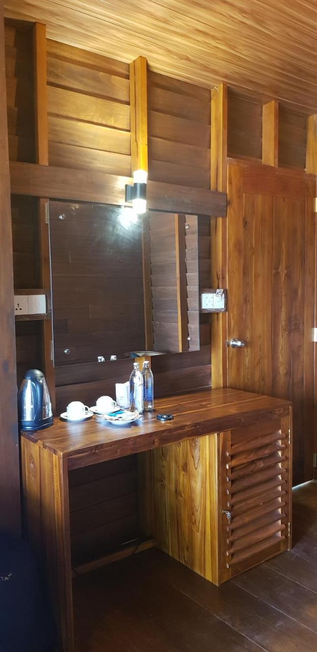 Wilpattu Tree House Bed & Breakfast Nochchiyagama Exterior photo
